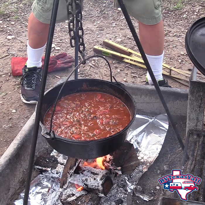 Dutch Oven Texas Chili Cooked Over A Campfire Rvtexasyall Com
