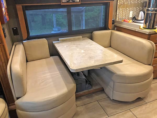 Booth Dinette